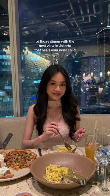 Jakarta city lights, makanannya enakkk, tempatnya cantikkk, harganya masih masuk