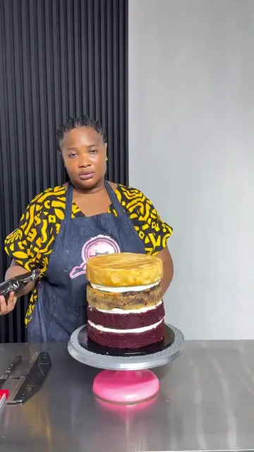 Good morning, lovelies! ☀️🏎️ Every amazing cake starts with a process, and here