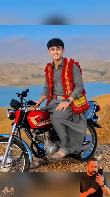 کا شاٹ بنائیں | Create man shot with ethnic vest on motorcycle 1. سنگل مرد موٹرس