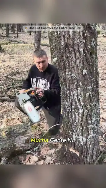 🌳TheSecretTricktoMakeaTreeFallExactlyWhereYouWant🌲#TreeCutting#ChainsawSkills�