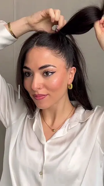 Easy hairstyle trick #fyp #fypage #foryou #foryoupage #hairstyletutorial @TikTok