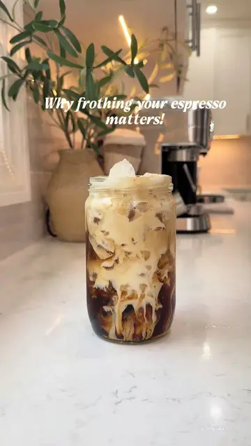 ✨☕️Frothing espresso makes the biggest difference in lattes! Foamy , creamy and 
