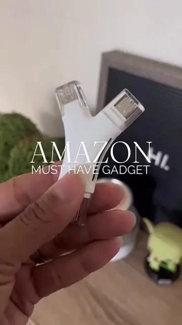 Whether its travel, class, or content, this reader keeps your phone light 📸 Sho
