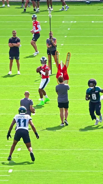 Play 10/10, still gotta work on the landing #eagles #nfl #jalenhurts #dariuscoop
