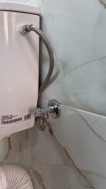 Handheld Bidet Sprayer Installation for Beginners #plumberlife #plumber #plumbin