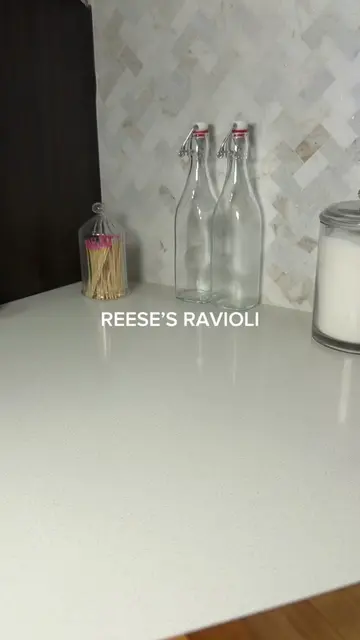 these Reese’s puff pastry raviolis are a must make 🤭 #easydessert #dessert #swe