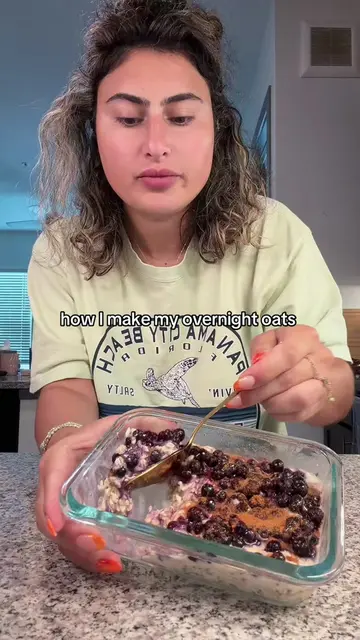 How I make my overnight oats 🫐🥣 #overnightoats #oatmealrecipe #proteinoats #ov