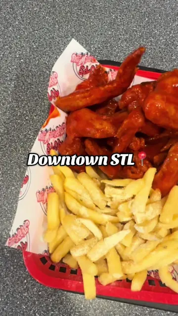 Shoutout to our friends at @Popspizzawingsstl Pizza, wings, fries…everything was
