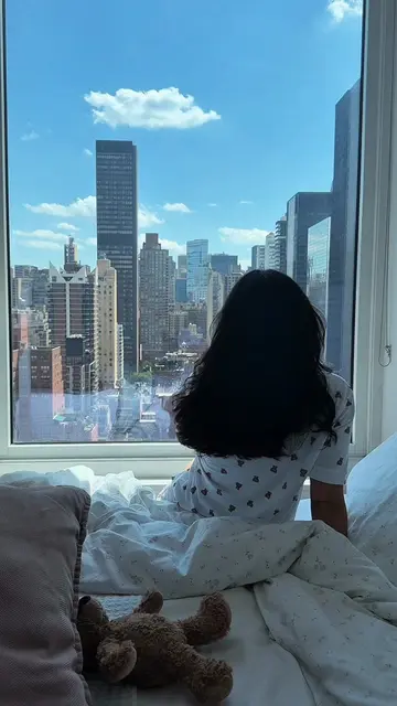 spend a relaxing morning with me 🧸🚕 #morningroutine #relaxing #nycapartment #c
