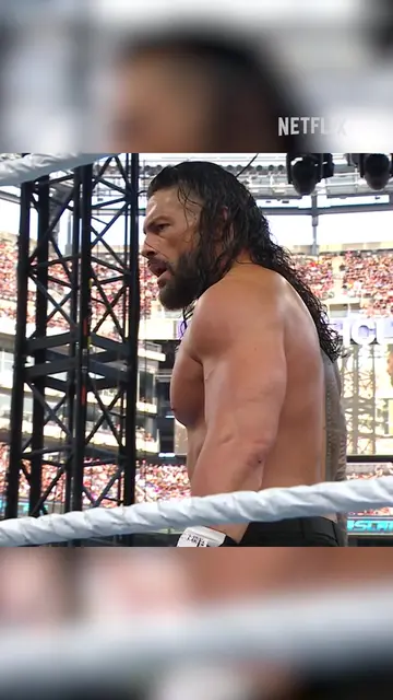 Ingat tak momen Roman Reigns serang pesaingya camni? 😮‍💨 #WWE SummerSlam akan 