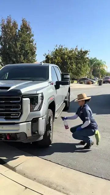 We washed a truck and a client got mad #lupitavlogs #cardetailing #blessed #carw