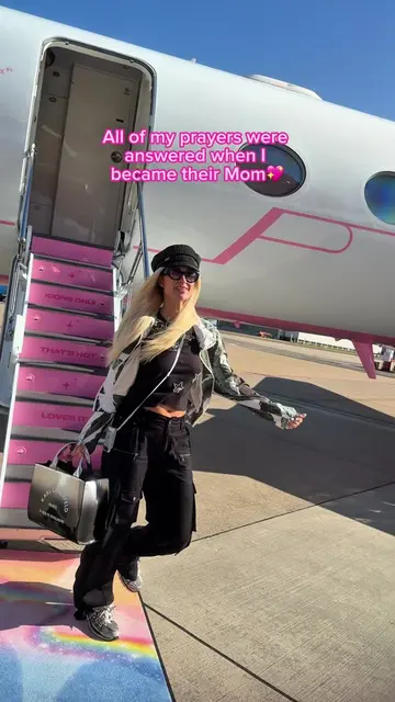 I am so lucky to be their #SlivingMom 🥰💖✈️ 
