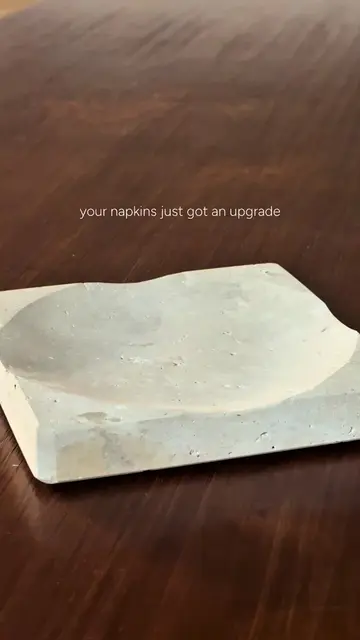 A travertine marble napkin holder, yes please. #marble #travertine #marbledecor 