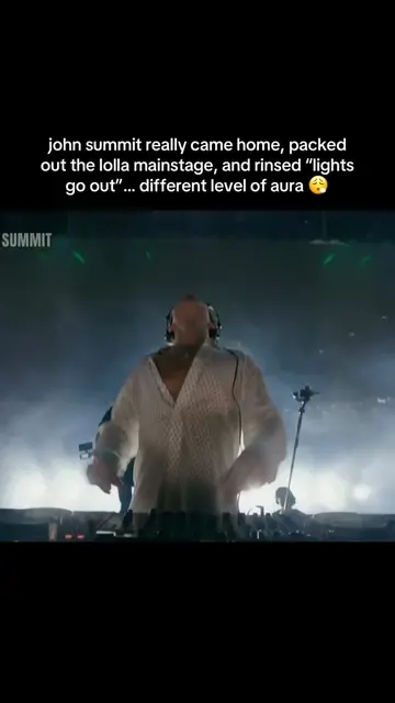 LIGHTS GO OUT WAS ACTUALLY NUTS 🧎‍♀️🔥 #lollapalooza #johnsummit #chicago #edmt