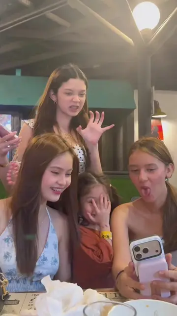 pretty faces in one frame☺️ #ambiee #dheilamber #xyzbca #fypシ゚viral 