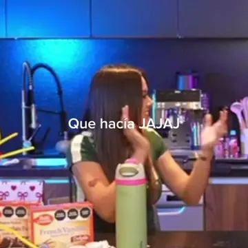 JAJAJA @ARIA 🍓 @rivers @Ama Blitz👾 #parati #humor 