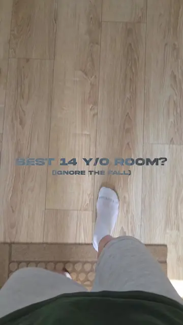 Best 14 y/o room? #GamingSetup #setup #techtok #desksetup #laptopsetup | Cr: @ar