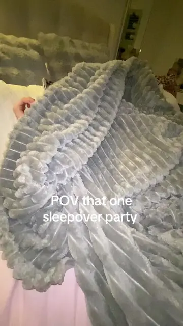 This song itches my brain #icantsleep #pov #sleepoverparty #wonderpets #sleepy 