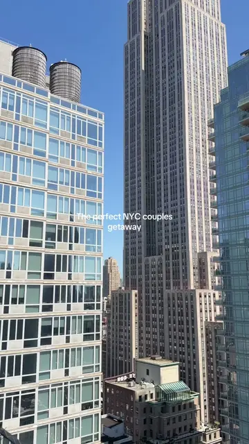 The perfect hotel for a couples trip to NYC. ❤️ Skyline views, an amazing locati