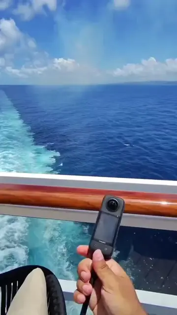 What your life actually looks like ditching everything for offshore work 🌊👇 Sc