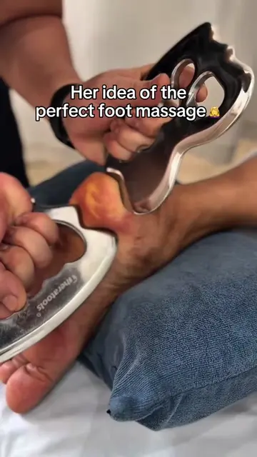 She wants to do this every day now 😌❤️ #reflexology #footmassage #relaxathome #
