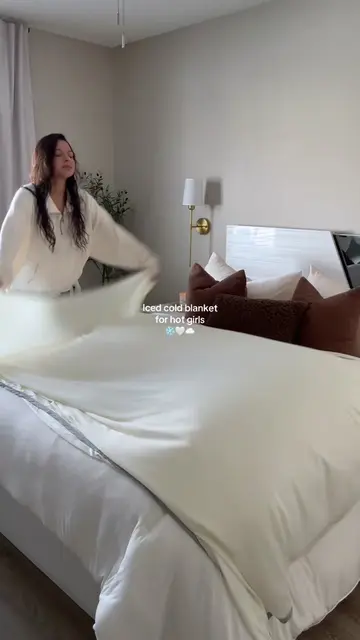 soft, cozy AND cooling?? Yes, please!! 💳☁️✨#bedding #coolingblanket #cozyhome #
