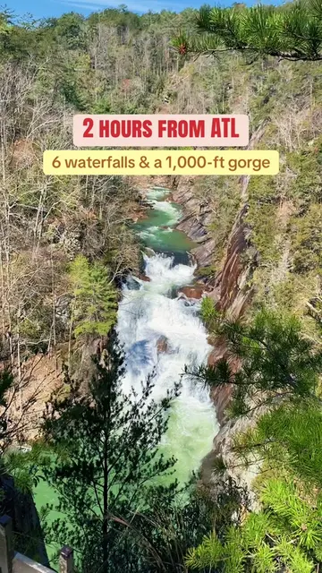 You don’t have to leave Georgia to find views like this 🌿💦 Tallulah Falls is h
