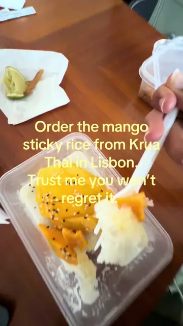 Best sticky rice, I also got their pad Thai and it was good. I’ve had in a longg