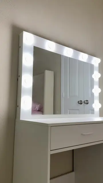 literally a girls dream🤭! I’m so obsessed with my vanity😍💖#vanity #vanitydesk