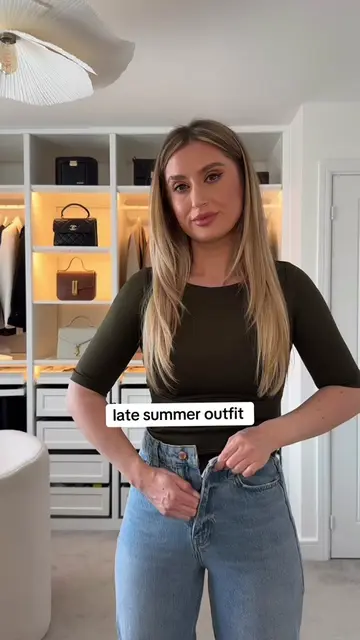 Wearing this outfit on repeat 🤎🙌 I just love this colour combination, blue jea