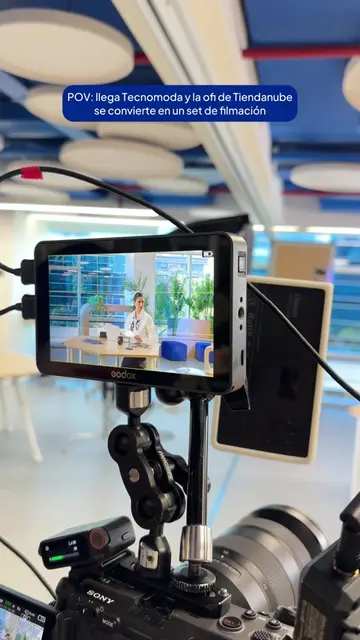 Haciendo ✨ cine ✨  en la oficina. #tecnomoda #egc #backstage #moda #tecnologia