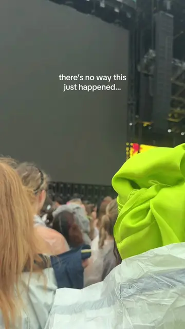 what’s going on 😩😩 @Lollapalooza #lollapalooza #lollapalooza2026 #zaralarsson 