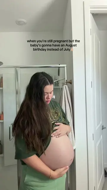 I’ve always thought August was cuter than July. Sue me #39weekspregnant #augustb
