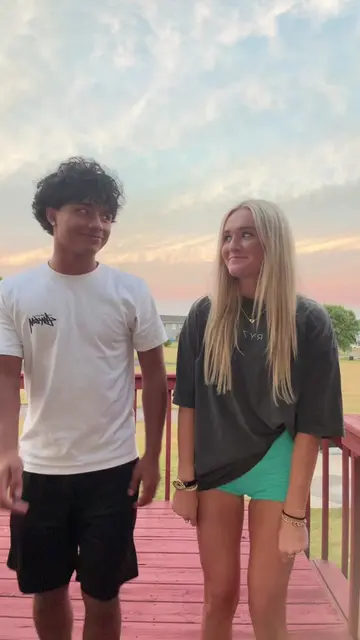 More Brazilian dances ‼️ @jay 🔛 🔝 ##fyp##dance#duo #sunset 