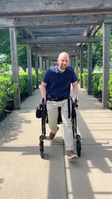 Looking for a more versatile alternative to a traditional walker? Meet the Zeen.