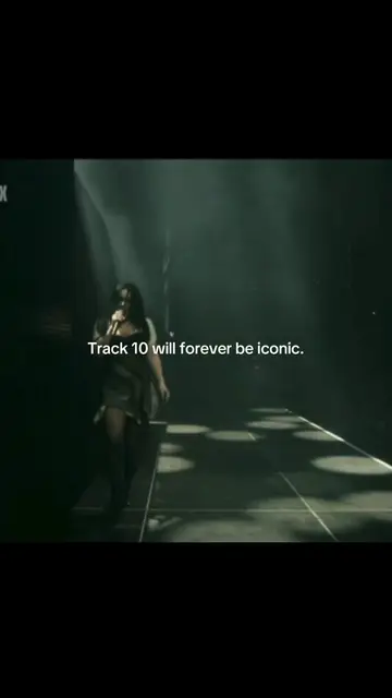Charli xcx performing track 10 tonight at Lollapalooza #charlixcxfan #charlixcxe