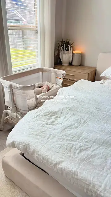 This bedside bassinet made nighttime feeds so much more convenient. I love that 