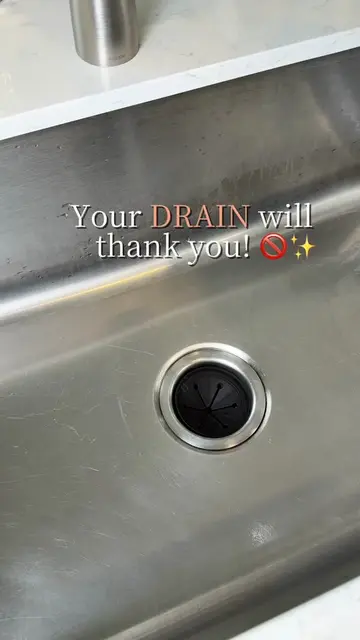 ✨ A simple kitchen habit that helps keep your drain cleaner and makes cleanup ea