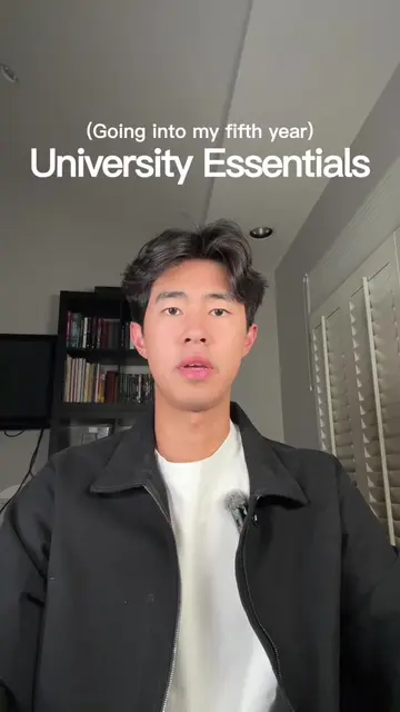 5 college / university essentials to buy before starting your first year! #colle