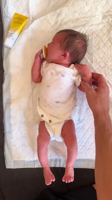 Life just got easy!  Big shout out to my Wife for showing me this trick! #diaper