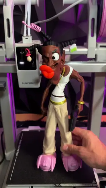 Loc Dog fans will recognize this one immediately 😂🔥 I 3D printed Loc Dog from 