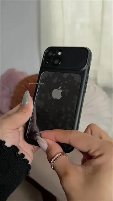 Transparent case never gets old ✨  #iphonecase #caseforiphone #transparentcase #