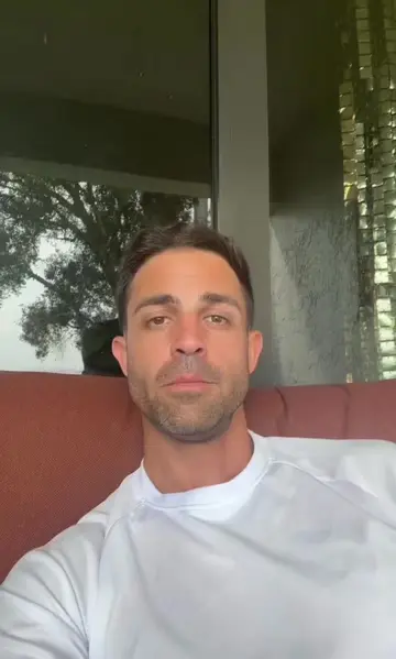 Shoulders exist 