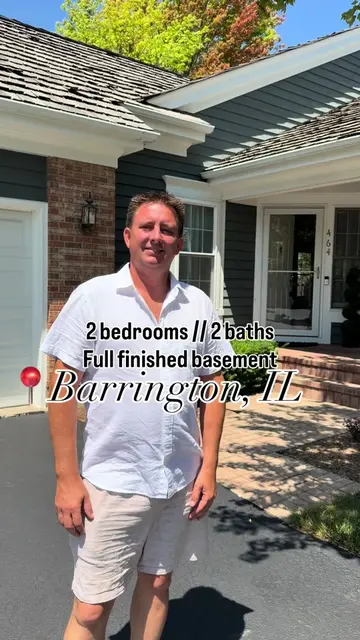 ✨ MAINTENANCE-FREE LIVING IN BARRINGTON? Yes, please! 🏡✨ This stunning Somerset