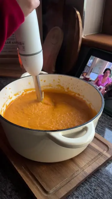 A STAPLE YOU ALL LOVED… IT’S SOUP SEASON AGAIN 🍂🤎 ..okay it’s not quiteee soup
