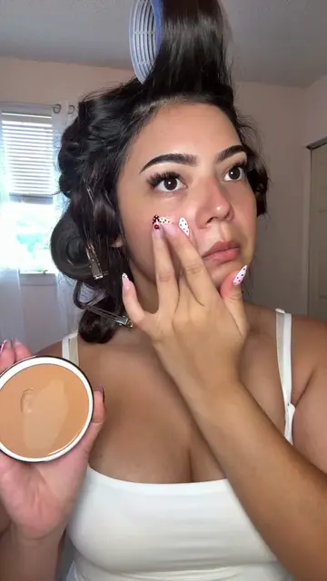Trying out new makeup products ! 🤭  #newmakeup #makeuptutorial #danessamyricksb