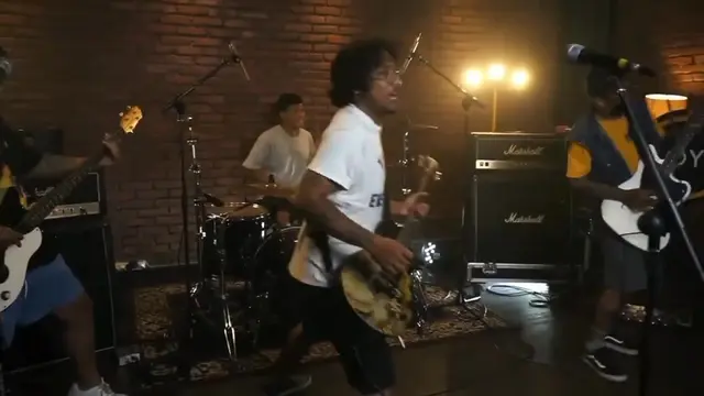 RAJAWALI INGKAR JANJI - PSYCHOMELIK #rajawaliingkarjanji #soylshow #hardcorepunk