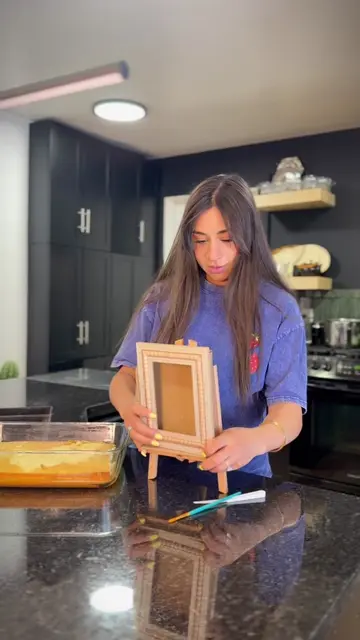 I’ve been dying to try the viral painting cake trend for so long, and my friend’