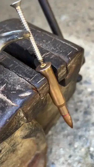 Why Americans still use the WORST screws?  #knowledgesharing #foryou #mechanicti