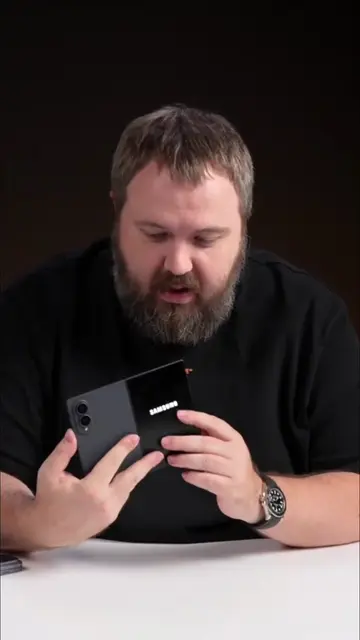 Galaxy Fold 8: раскрыл складной, а кино на нём того же размера, что на iPhone 17